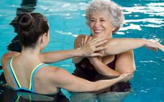 Как поможет лечебное плавание устранить сколиоз?