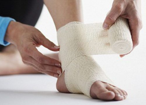 Бинтование голеностопа