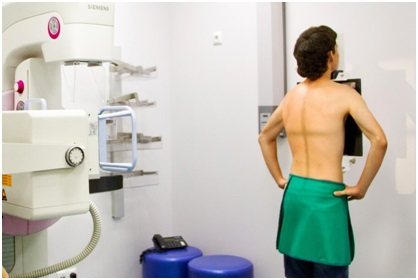 Болит левый бок сзади со спины