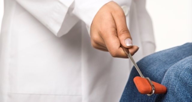 К какому врачу обращаться при грыже позвоночника