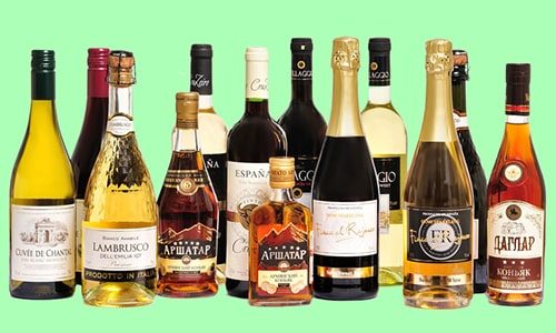 Не следует принимать алкоголь во время лечения Вольтареном