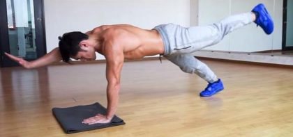 Вариация упражнения планка