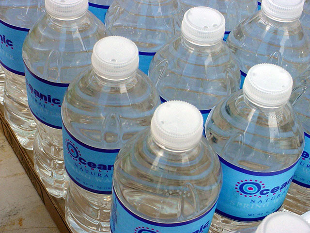 зачем пить воду 2 литра в день