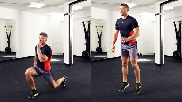 выпады в прыжке