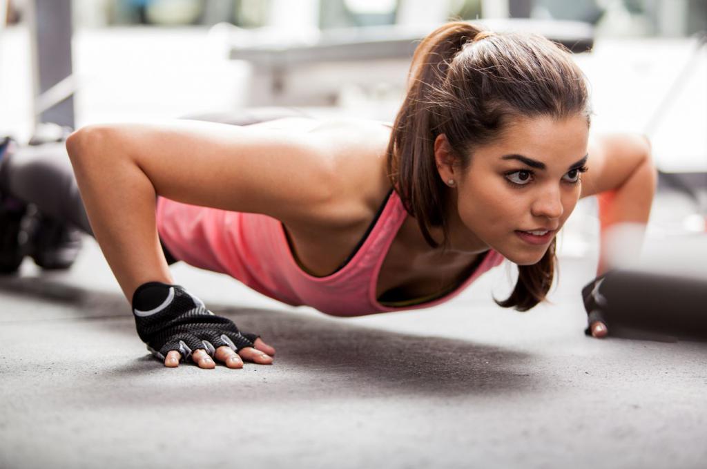 планка и отжимания