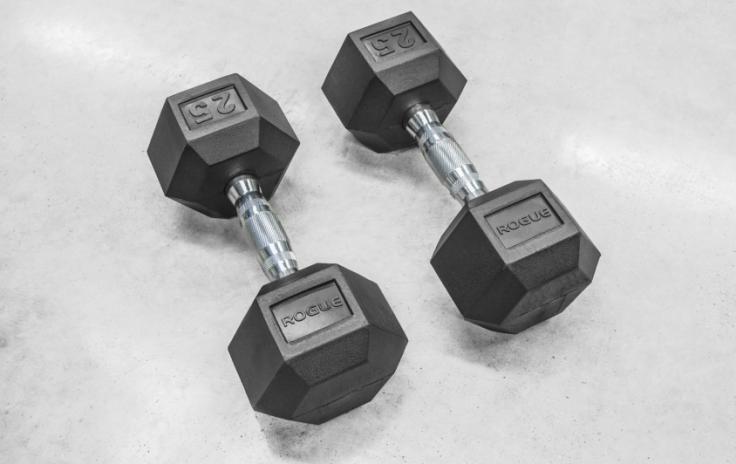 тяжелые гантели