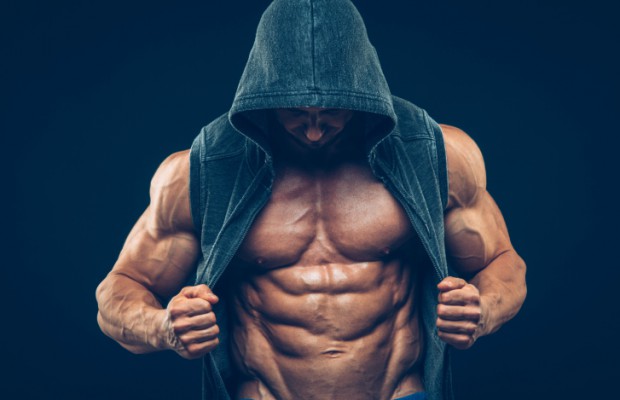 Парень в капюшоне