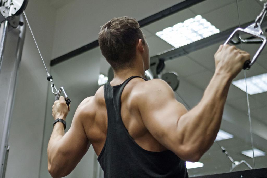 накачать мышцы груди