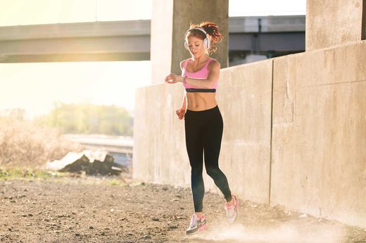 Расход калорий при быстрой ходьбе или беге