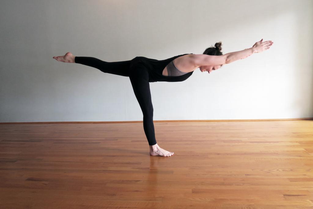 3 поза воина