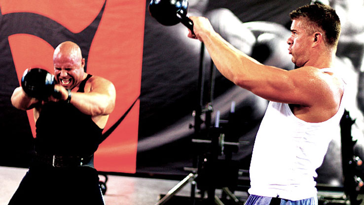 Мужчины с гирями