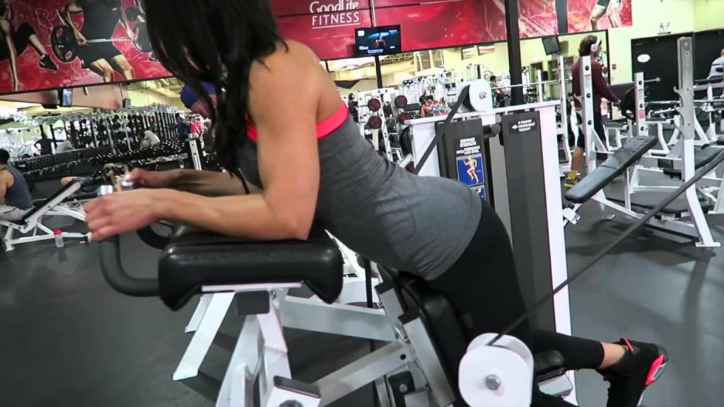 выполнение на тренажере