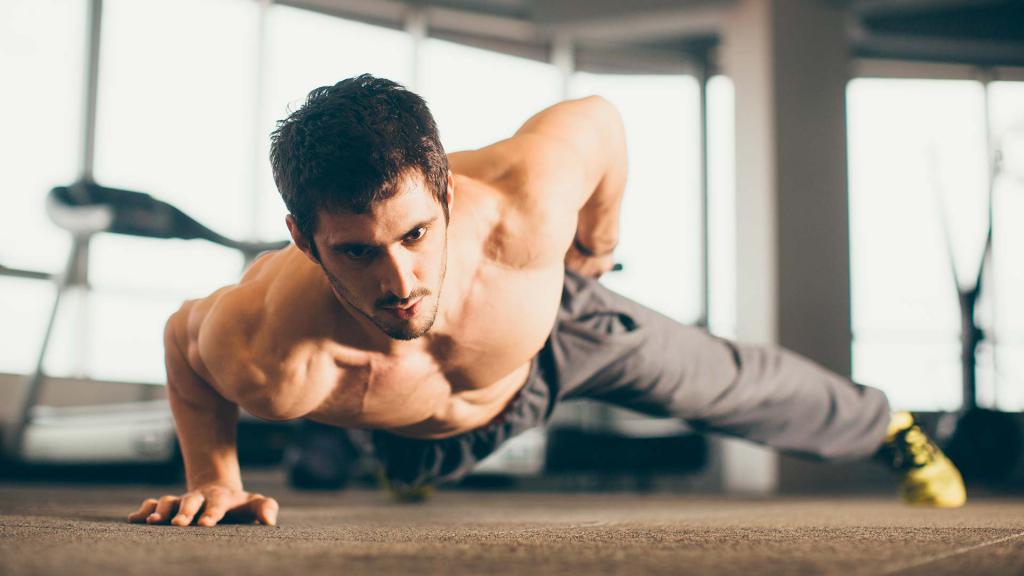 Отжимания на одной руке