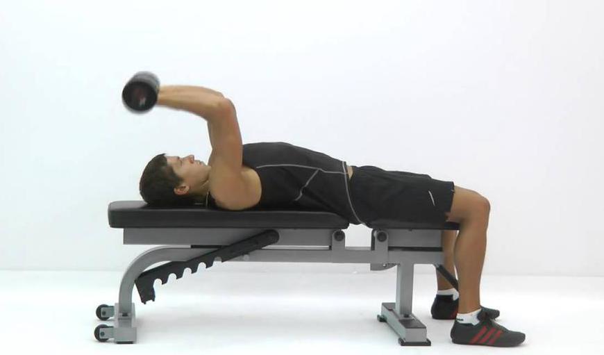 Французский жим с гантелями в положении лежа