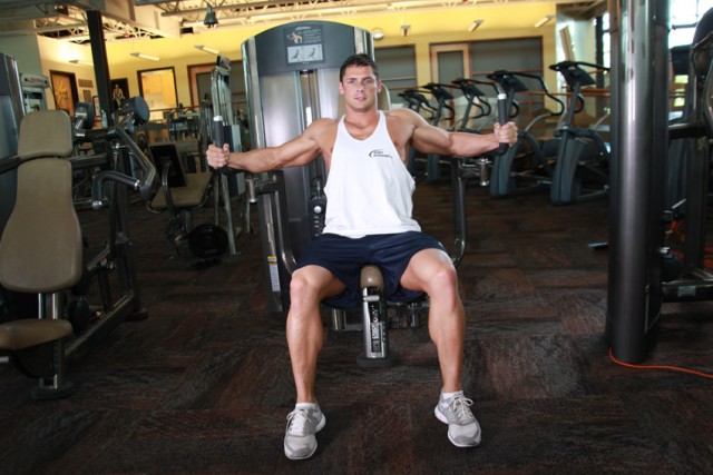 Тренажер для груди