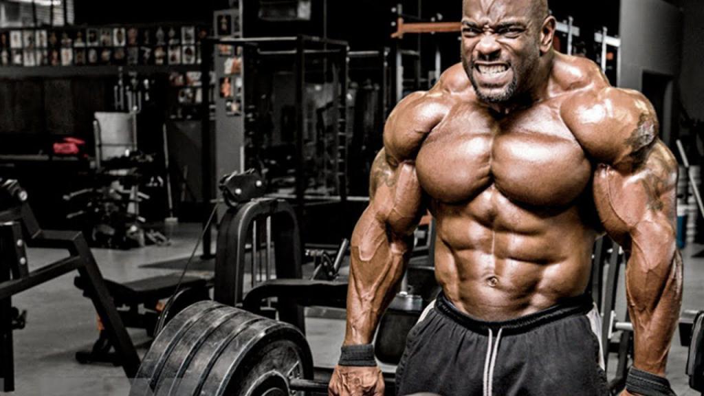 Мужчина бодибилдер