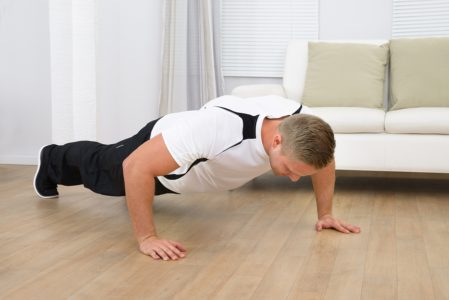 Отжимание в домашних условиях