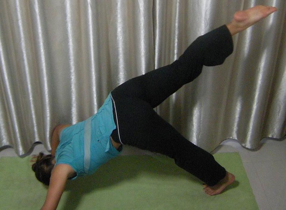 как сделать широкие плечи в домашних условиях