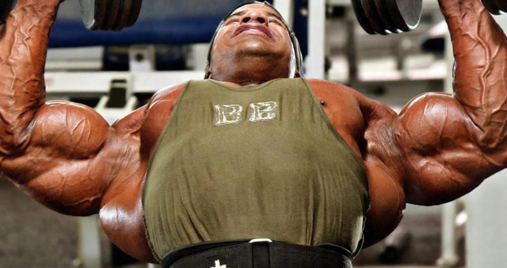 Какими упражнениями можно накачать грудные мышцы?