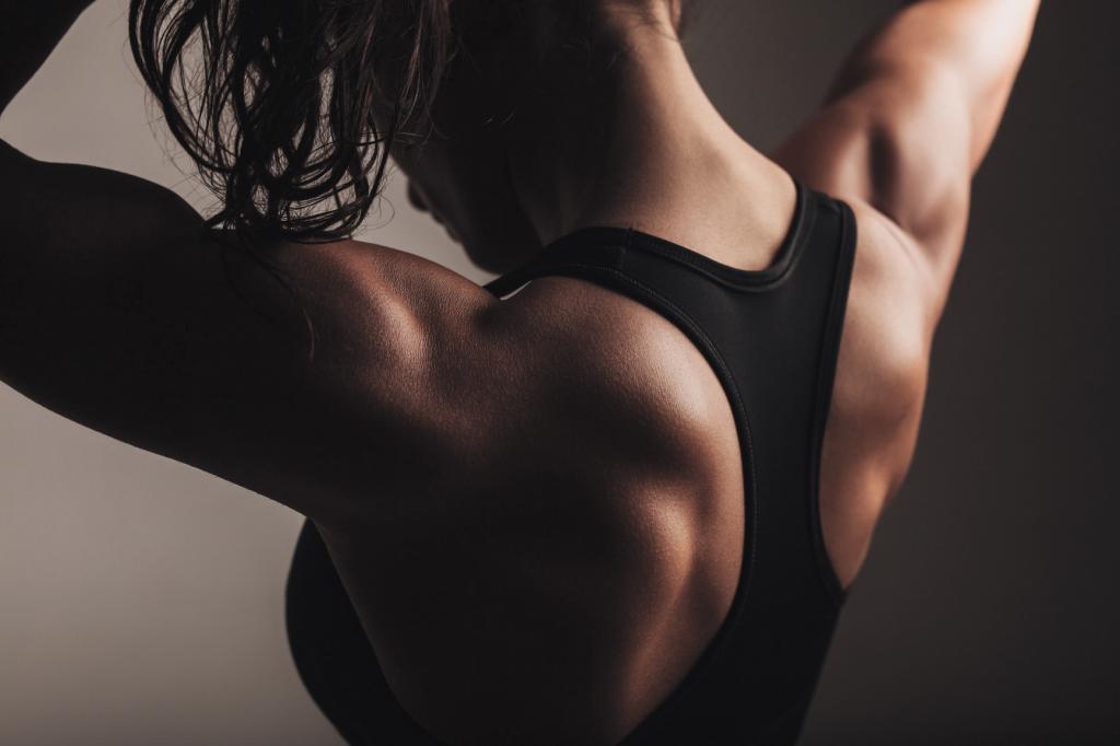 упражнения для женской спины