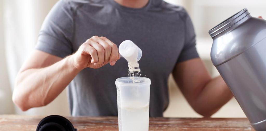 Приготовление протеинового коктейля