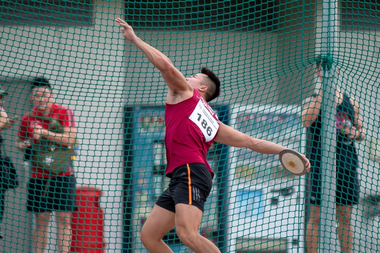 метание диска