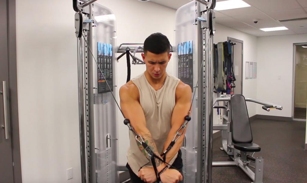 комплекс упражнений для грудных мышц для мужчин