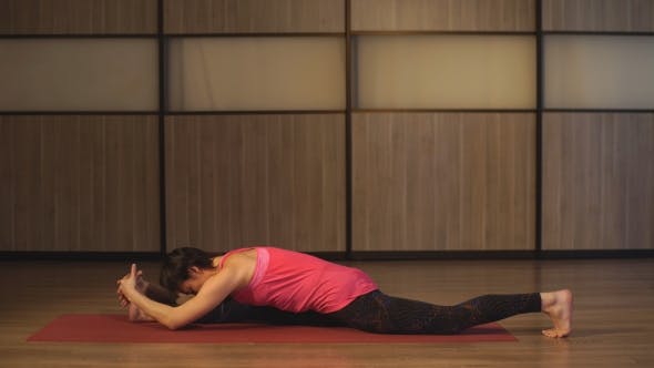 упражнения на растяжку