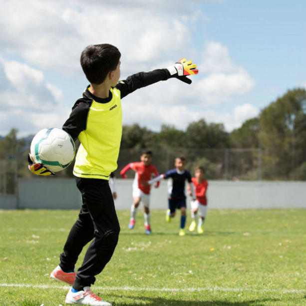 Как научиться играть хорошо в футбол