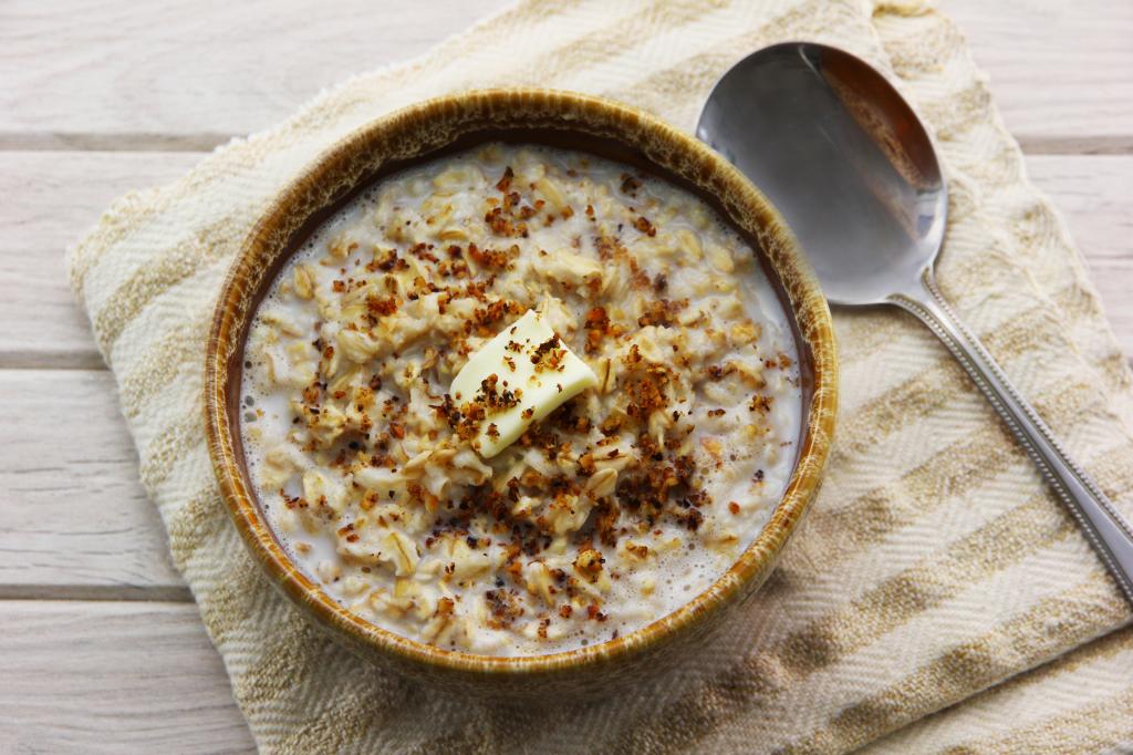 Овсянка с орехами.