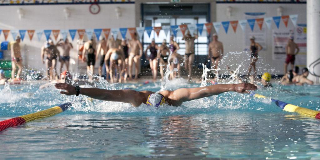 Стиль брасс: соревнование