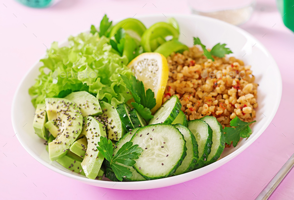 Гречка с салатом