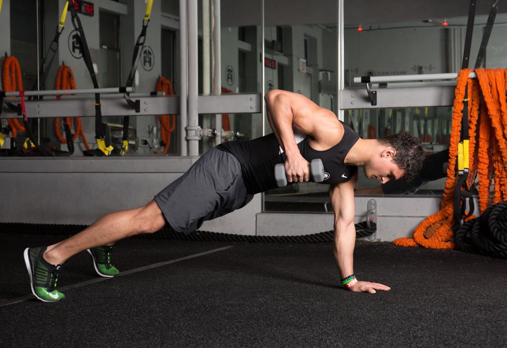 тренировка мышц пресса