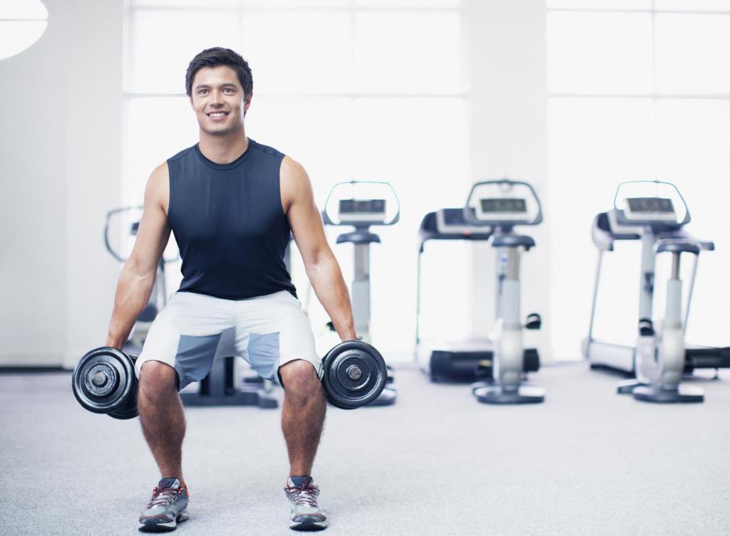 приседание с гантелями