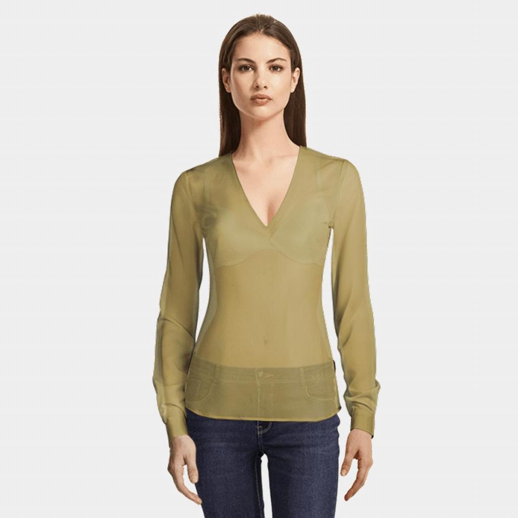 одежда, подчеркивающая грудь