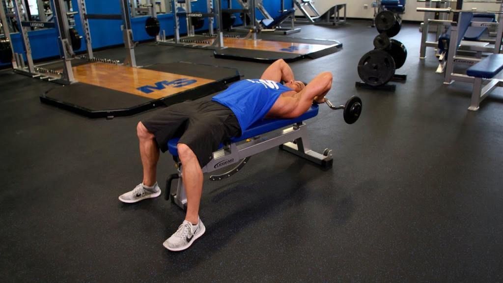 как накачать руки в домашних