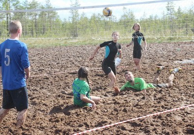 Bolotnyi voleibol 2
