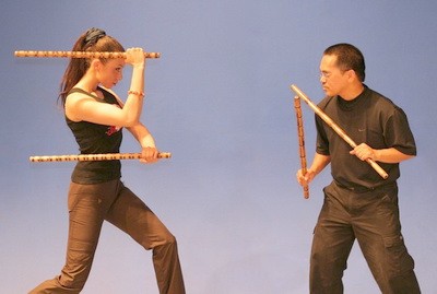 Filippinskaia borba arnis