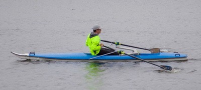 Lodka dlia akademicheskoi grebli 3