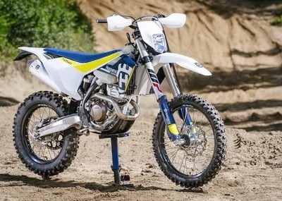 Sportivnye mototsikly enduro