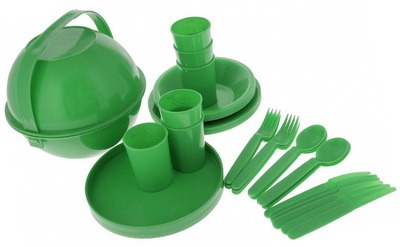 Turisticheskaia posuda plastikovaia