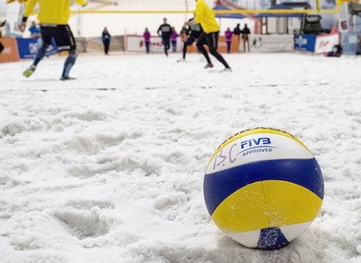 Voleibol na snegu miach